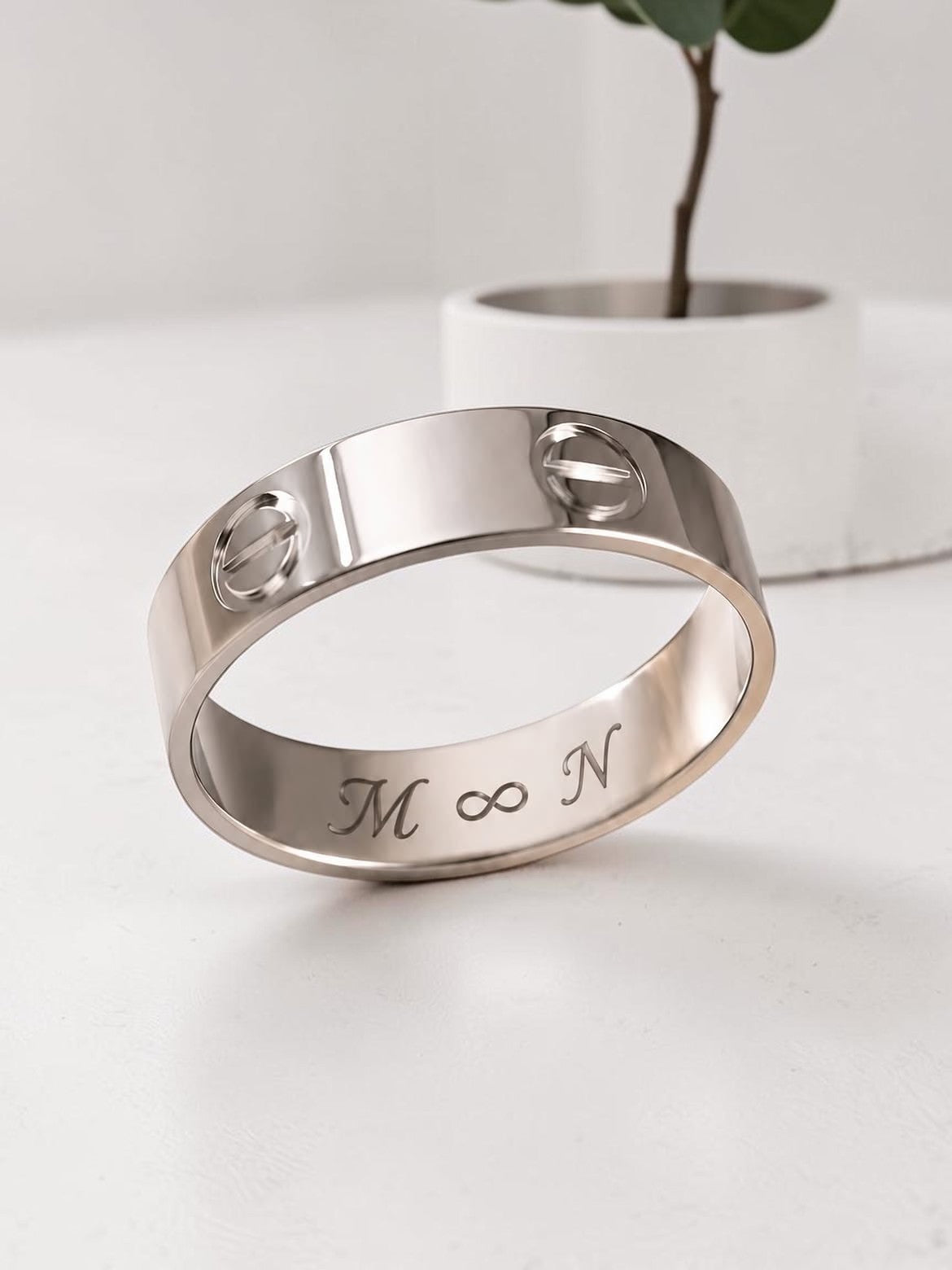 Personalisierter Ring mit Gravur aus 925er Silber